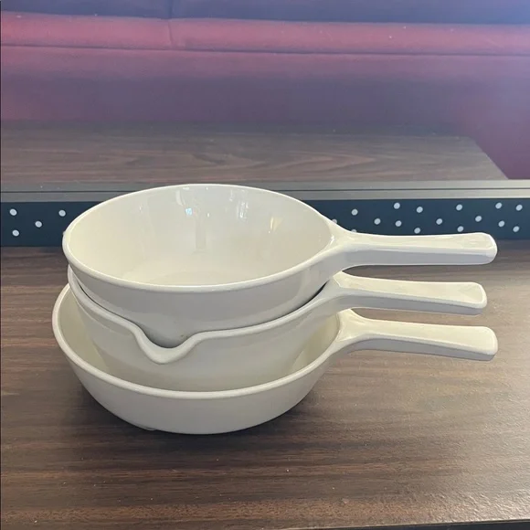 Corningware White Ceramic Saucepan Set with Pour Spout - Picture 1 of 13